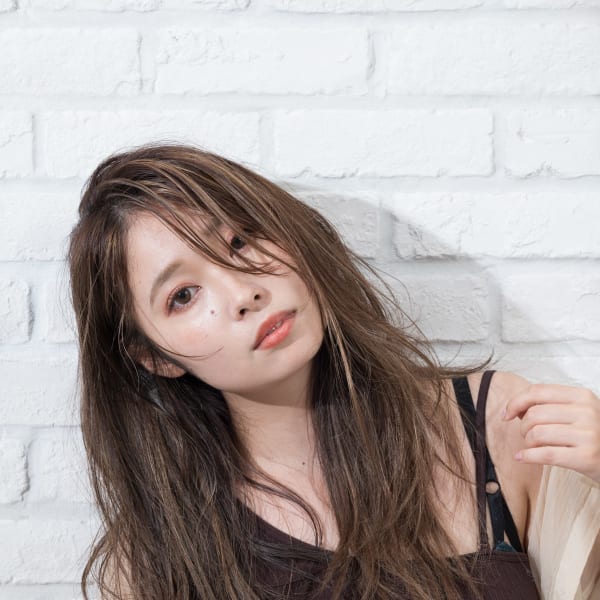 カラー・ハイライトハイライトを入れて立体感をたっぷり☆|Fare 自由が丘店