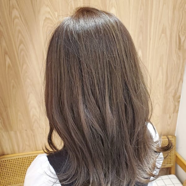 パールベージュ×くびれヘア|トリートヘアデザイン市川店