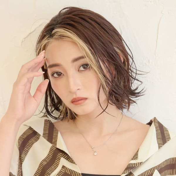 フェイスフレーミング耳掛け外ハネボブ