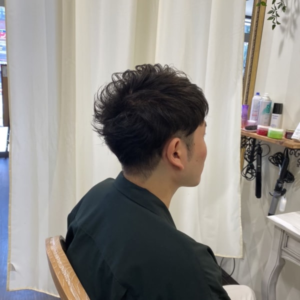 クセ毛でもセットなしで束間がでるメンズカット|Artifact 青葉台店