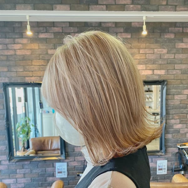 【CHESTER】外ハネボブ プラチナベージュ 結べるボブ