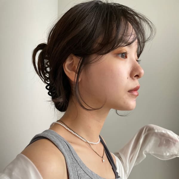 クラゲヘアミディアムヘアオリーブグレージュミニボブミディアム