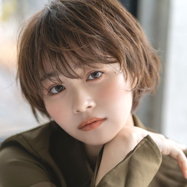 【emu井上信洋】丸みレイヤーでアンニュイマッシュショート