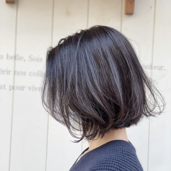 アンニュイ大人かわいい抜け感ボブ