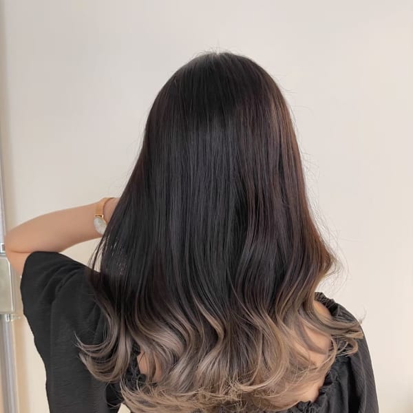 グラデーション/アディクシーカラー/ブリーチ/中野