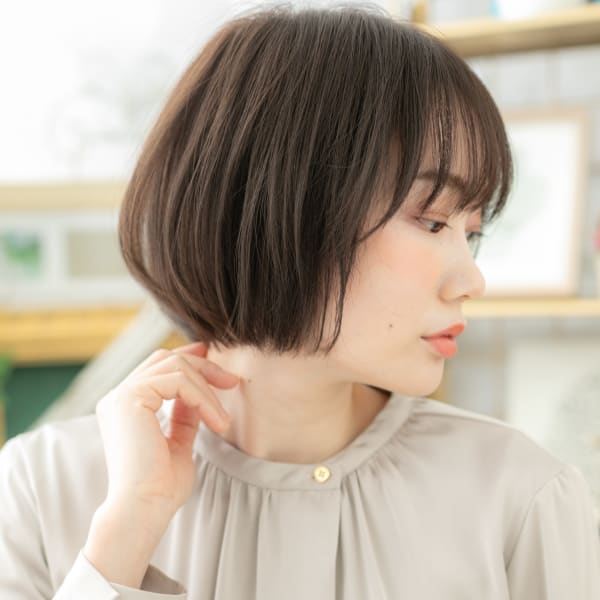 ナチュラル大人かわいい前下がりボブショート 大人ショートボブ