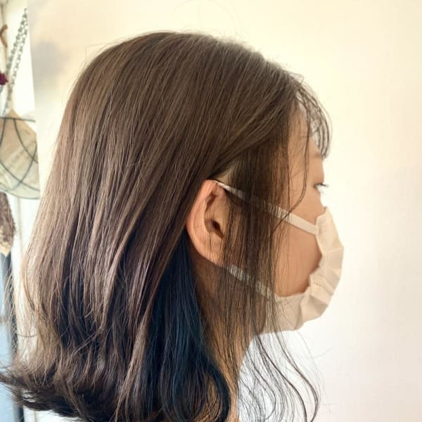 インナーカラー×くすみブルー