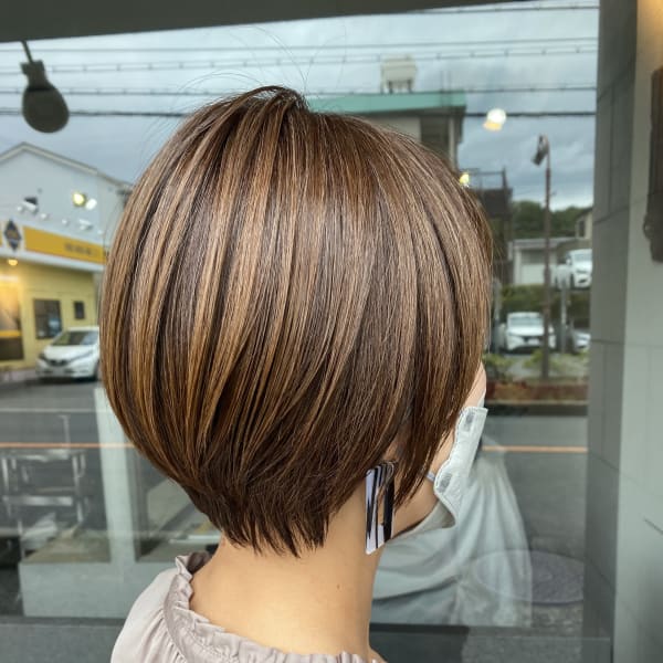 大人女性の為の丸みショートスタイル