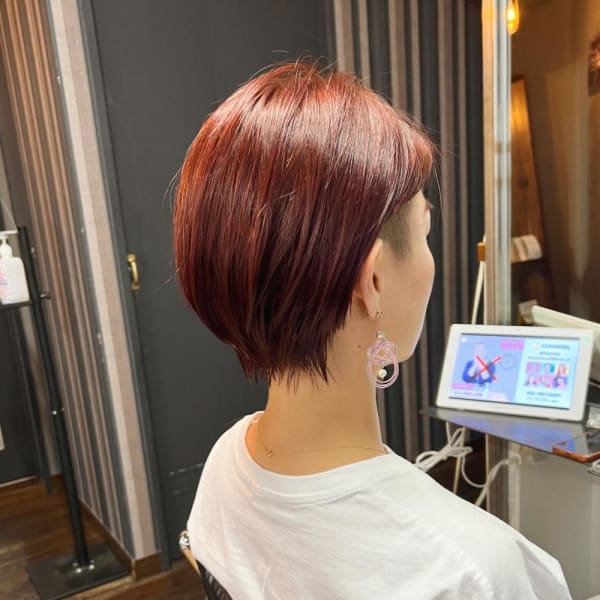 ファンキー・ツーブロック・カシスレッド・ショート