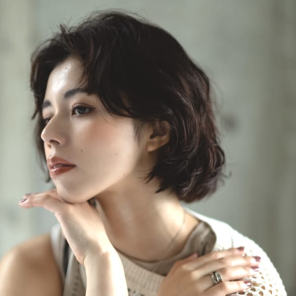 【emu井上信洋】ルーズなくせ毛風パーマでおしゃれモードボブ