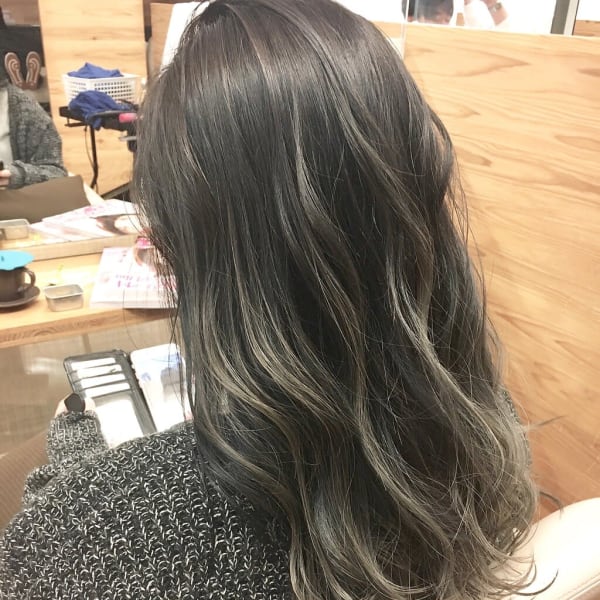 【first長町】グレイッシュグラデーションカラー(佐々木俊