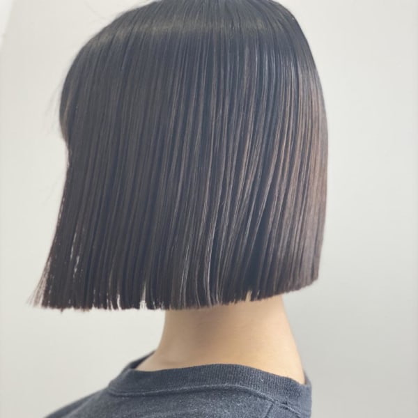 【切りっぱなしボブ】【髪質改善ストレート】