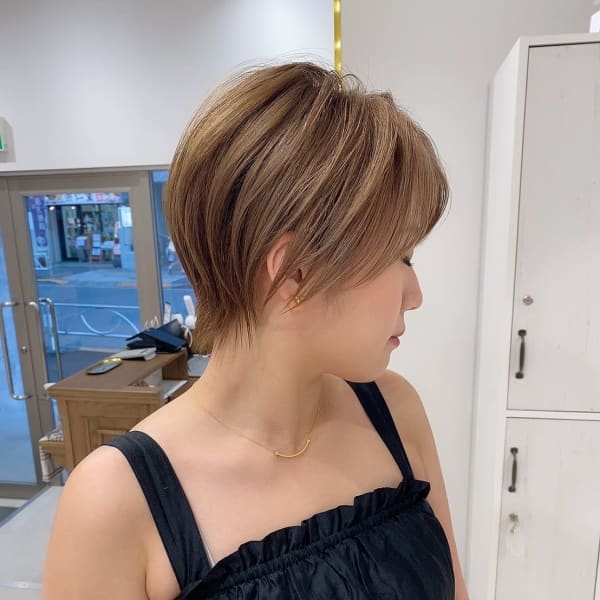 ボブカーキグレージュマッシュショート大人かわいい|NeiRo 日本橋 ショートカット髪質改善