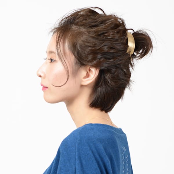 大人カジュアルお団子ヘア
