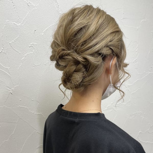 ふんわり下めシニョン Luna