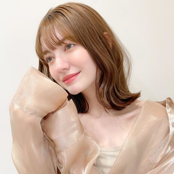 外ハネボブセクションカラーグラデーションカラーペールベージュ