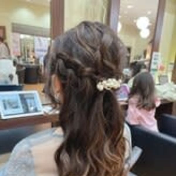 ヘアセット×ハーフアップ