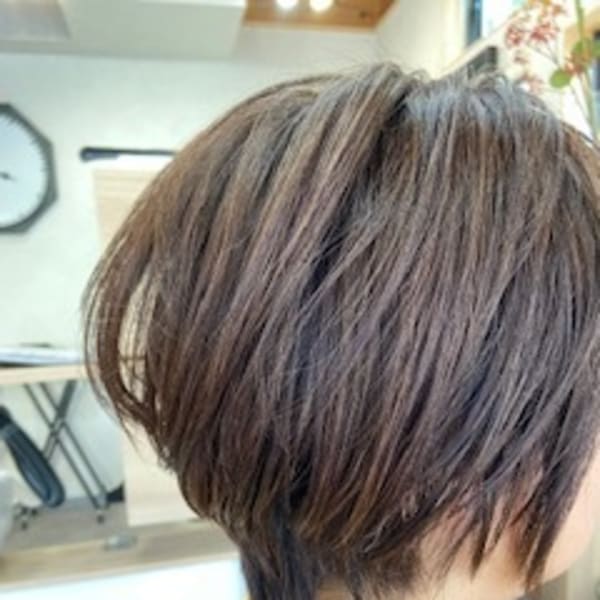 ショートボブ