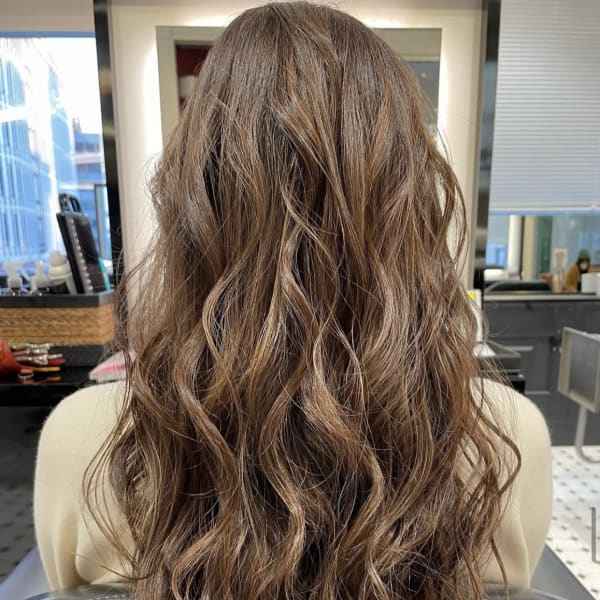 白髪を活かすヘアカラー