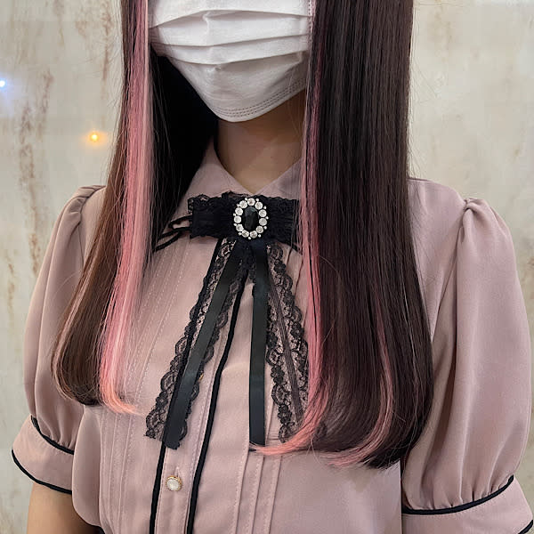 浦和/ホワイトカラー/韓国/シールエクステ/イヤリングカラー