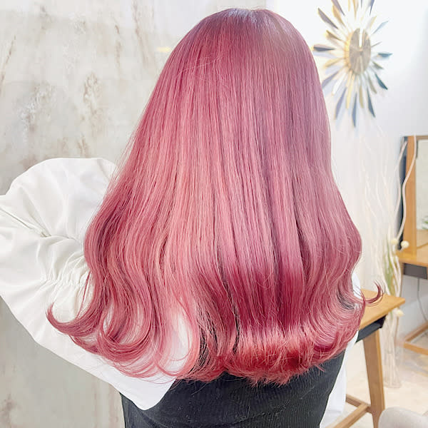 浦和/ホワイトカラー/韓国/シールエクステ/イヤリングカラー