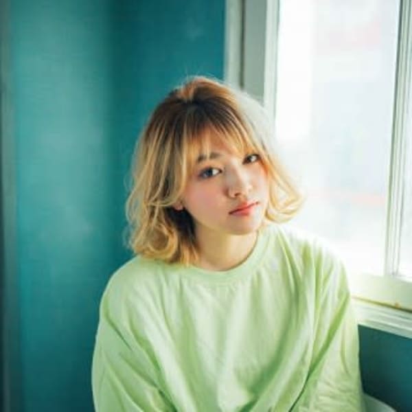 外国人風ブロンド