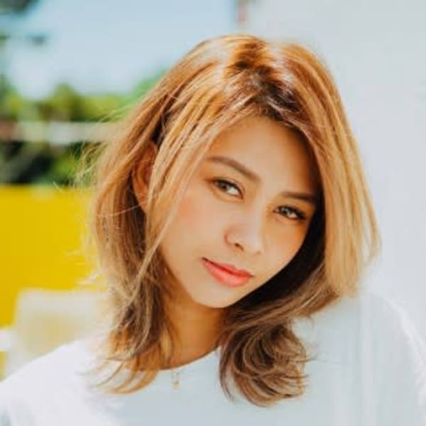 ハイトーンかきあげスタイル