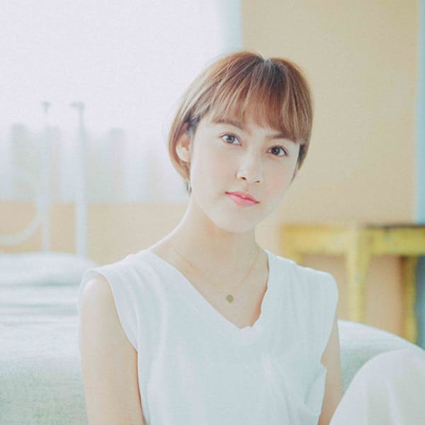 ハイトーンショートボブ