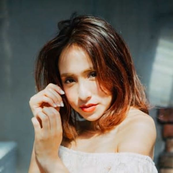 センター分けミディ