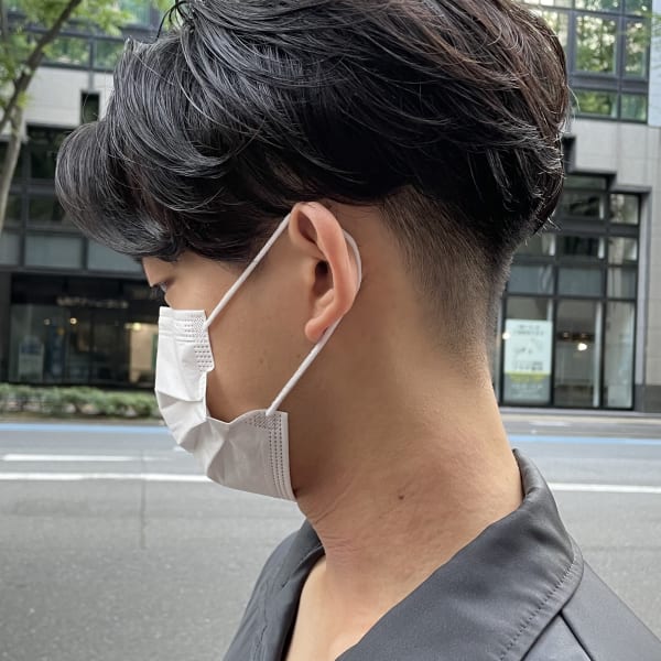 センターパート×ニュアンスパーマ