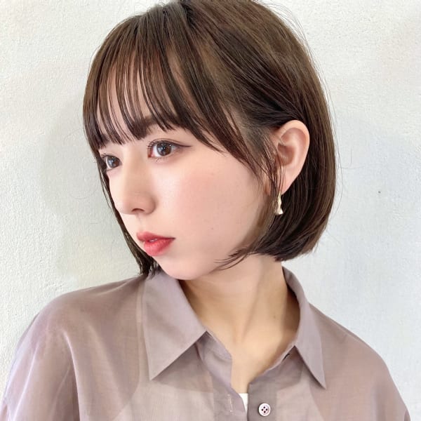 耳掛けして可愛い!ボブ