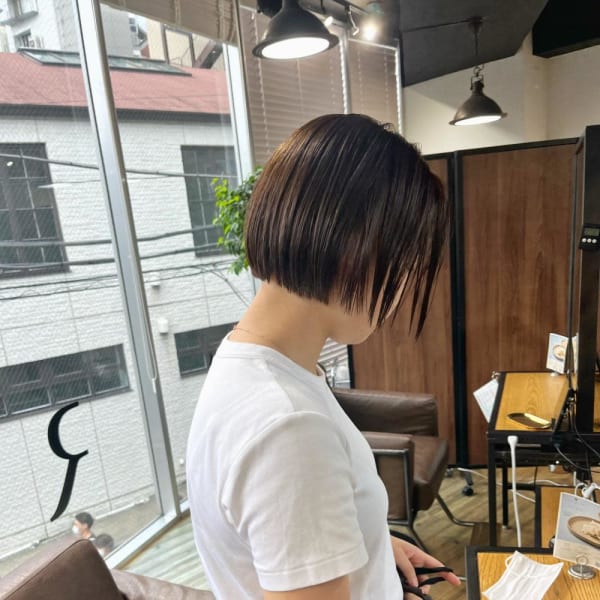 ミルクティーベージュ グレージュ 切りっぱなしボブ