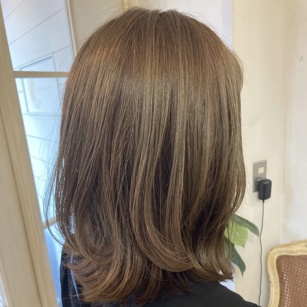 やわらか赤み消し透明感カラーオリーブグレージュ梅ヶ丘美容室