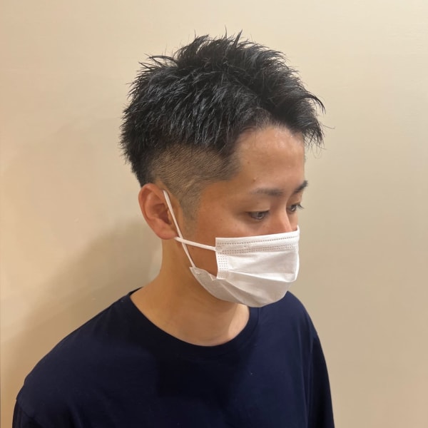 刈り上げショートアップバング|REVES