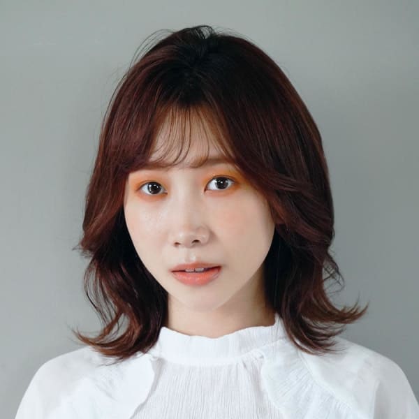 プラチナベージュミディアムウルフ | HAIR&MAKE EARTH 南草津店(ヘアメイクアース ミナミクサツテン)のヘアスタイル | 美容院