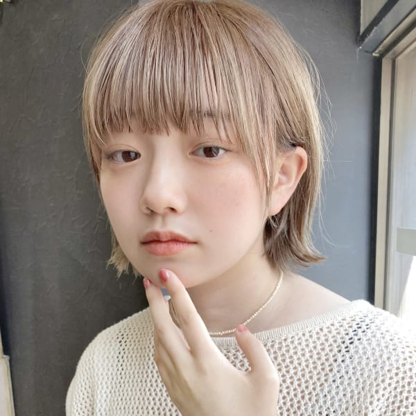 耳掛けして可愛い外ハネボブ^^