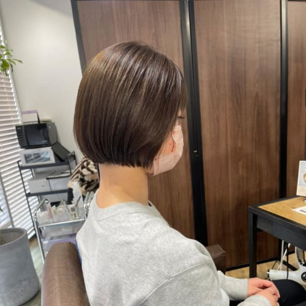 透明感カラー 秋カラー ダークグレー 