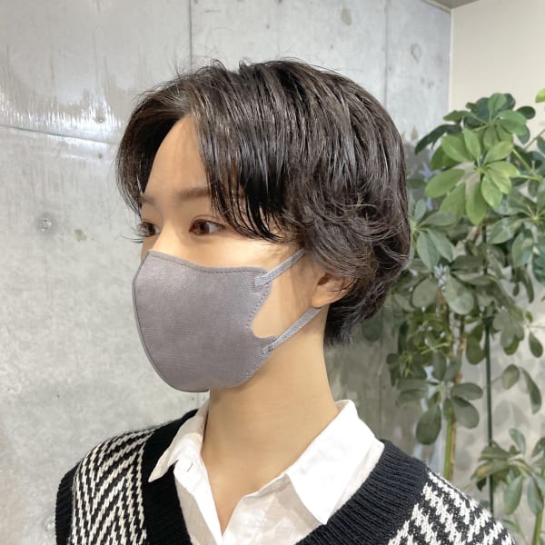 センター分けコンマヘアマニッシュショート