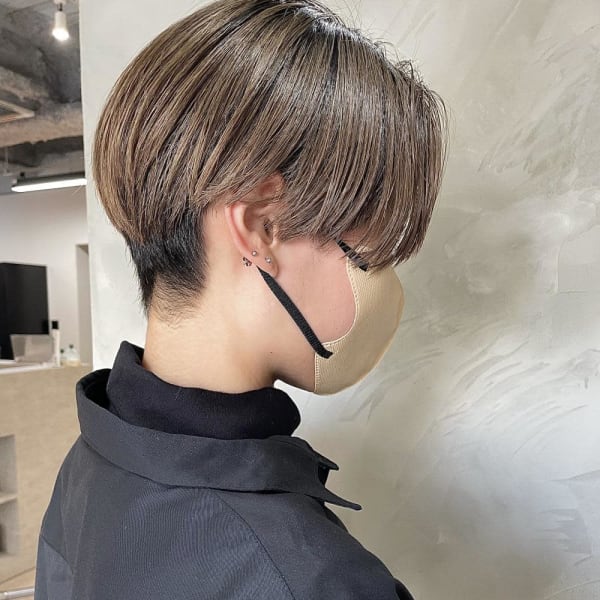 メンズ風ショート　ブリーチ　ショートヘア