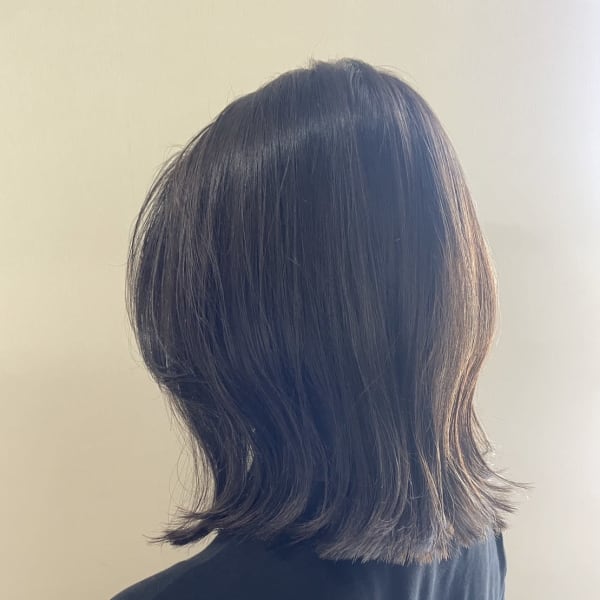 オリーブベージュ/韓国風/外ハネ/ミディアム