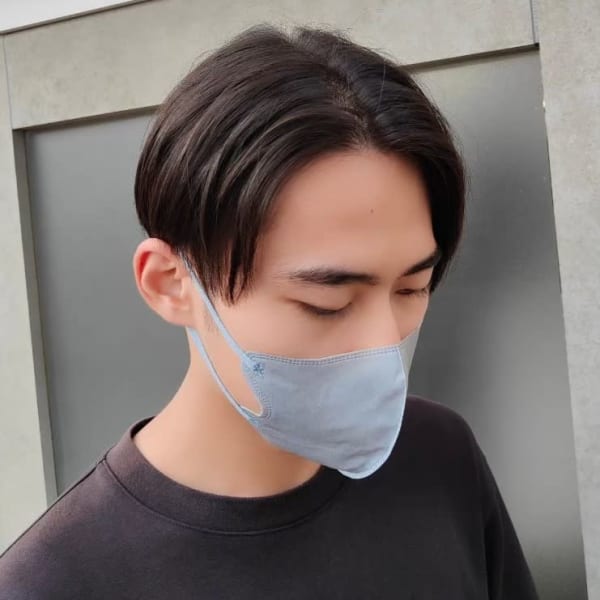 センターパートスタイル