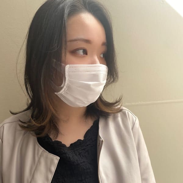 ミディアムレイヤー×インナーカラー|#ffo6【ブラン】 立川店