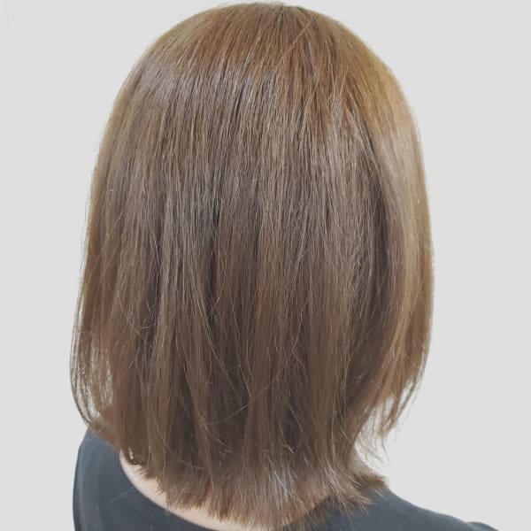 外ハネ×フォギーベージュ|サロン・ド・ヴォーグ