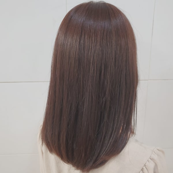 ナチュラルストレート×ココアブラウン|サロン・ド・ヴォーグ