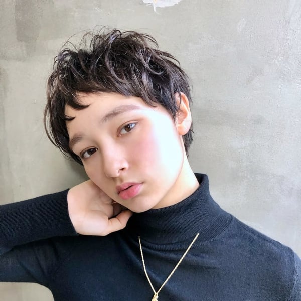 モード系フェミニンショート