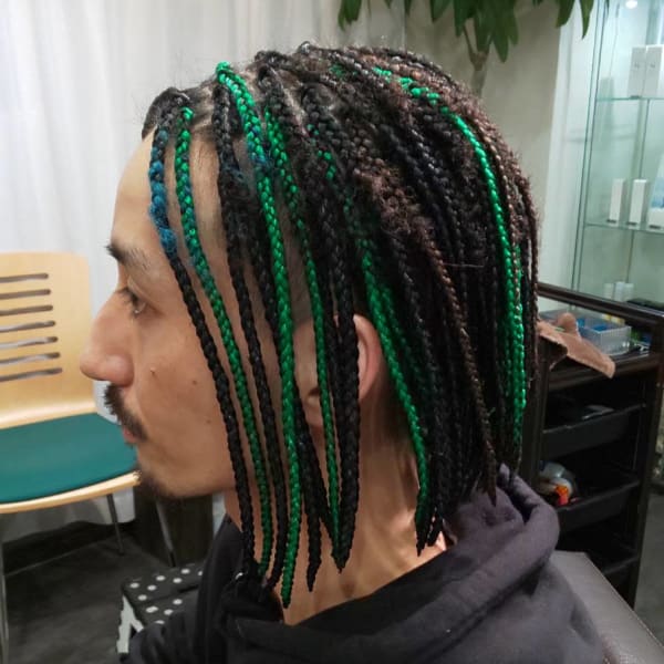 ツーブロック+ショートブレイズ