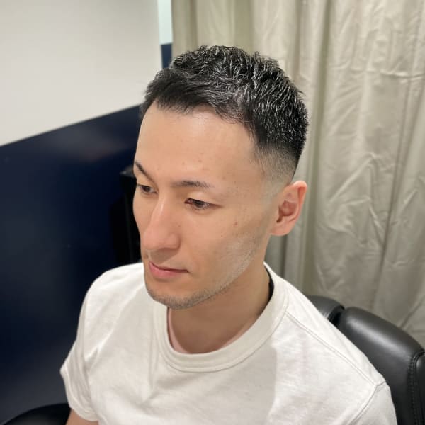 簡単セット スキンフェードスタイル銀座/東銀座〈銀座〉理容室