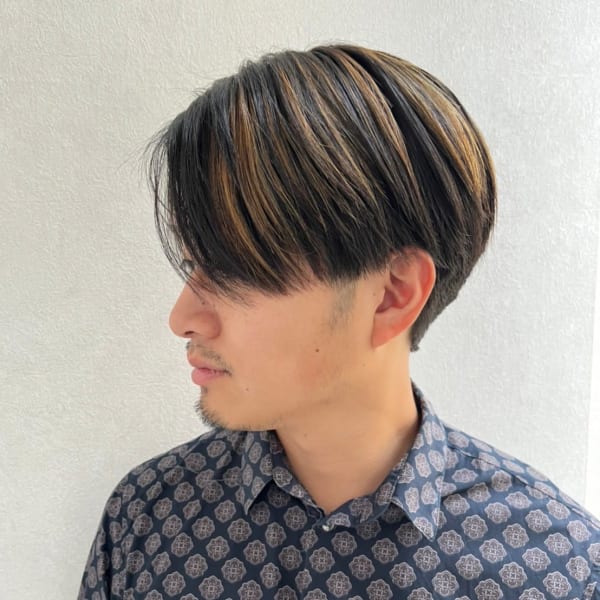前下がりショートスタイル×ハイライト