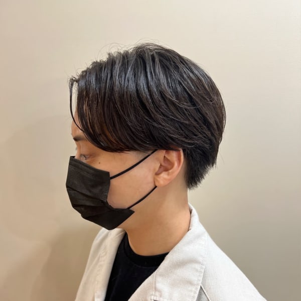 ツーブロックナチュラルセンターパート|REVES