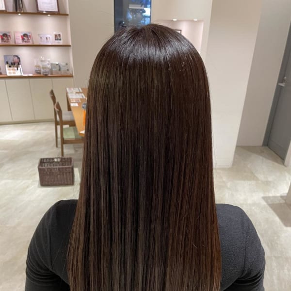 圧倒的な艶髪の40代髪質改善ストレート★山之内